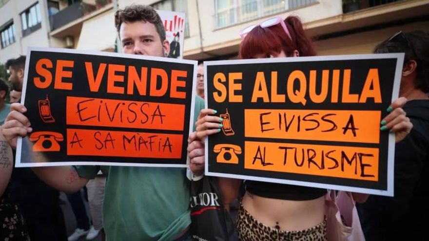 Los precios abusivos dejan a miles de jóvenes sin ayudas al alquiler en Ibiza: "Mis ahorros tampoco llegan para comprar una casa"