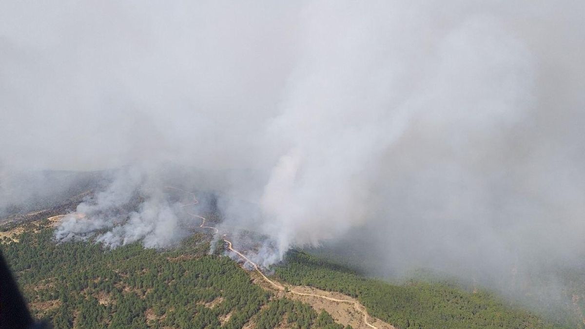 El incendio de Riglos alcanza las 4.000 hectáreas: ya son ocho núcleos desalojados y más de 200 evacuados