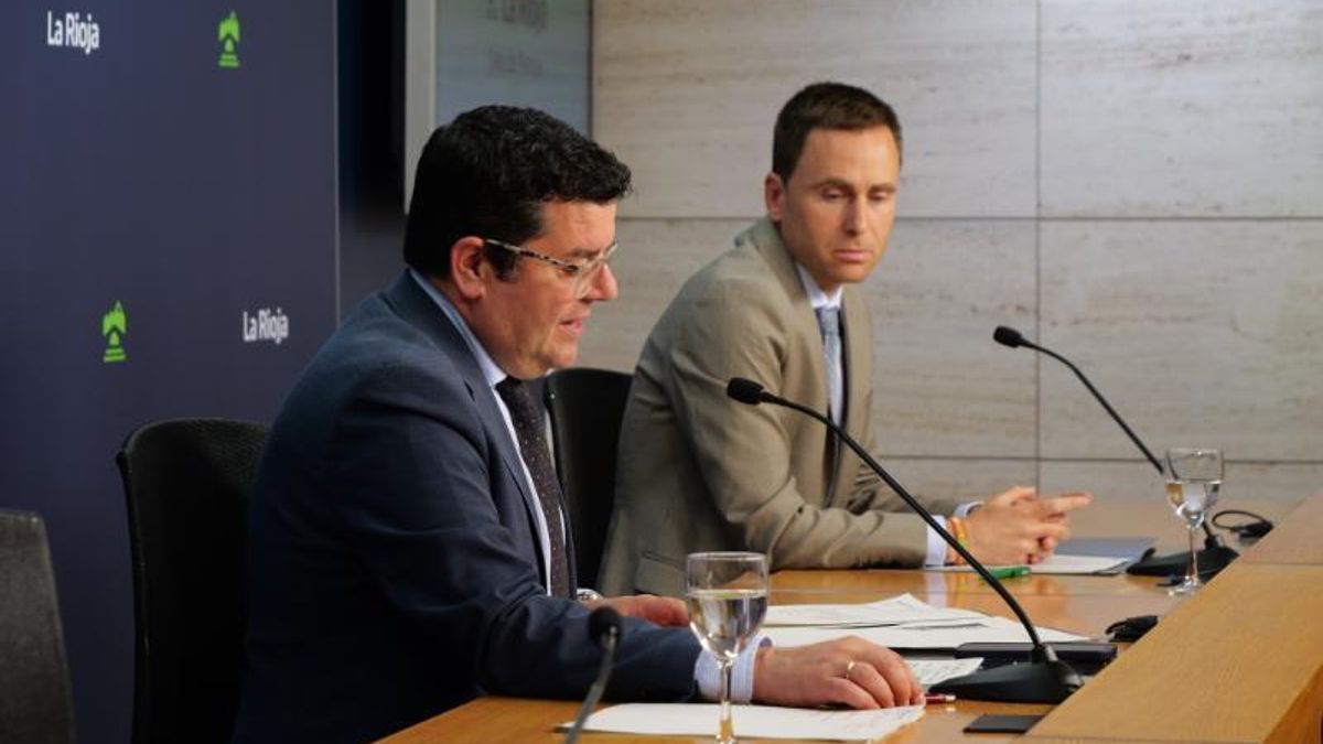 Domínguez y Oses en la rueda de prensa posterior al Consejo de Gobierno