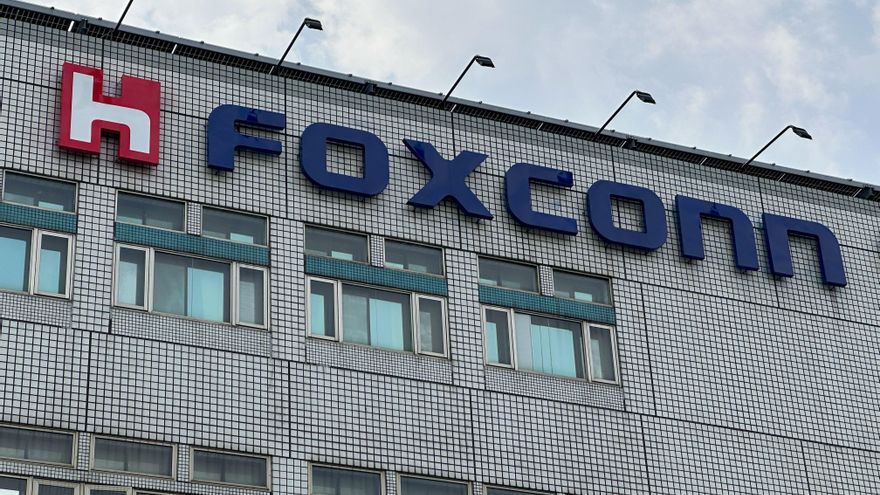 La taiwanesa Foxconn, proveedora de Apple, invierte 1.500 millones de dólares en India