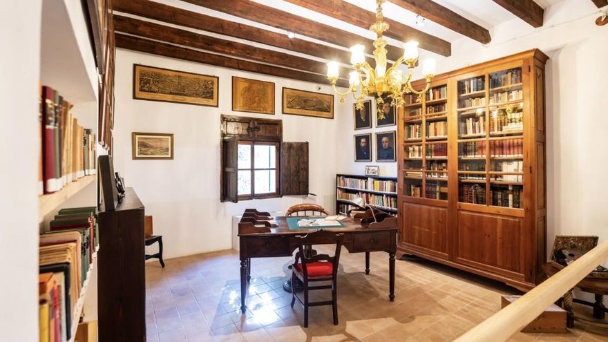 Grandes escritores de la lengua catalana del siglo XX tienen por fin su "casa" en Mallorca