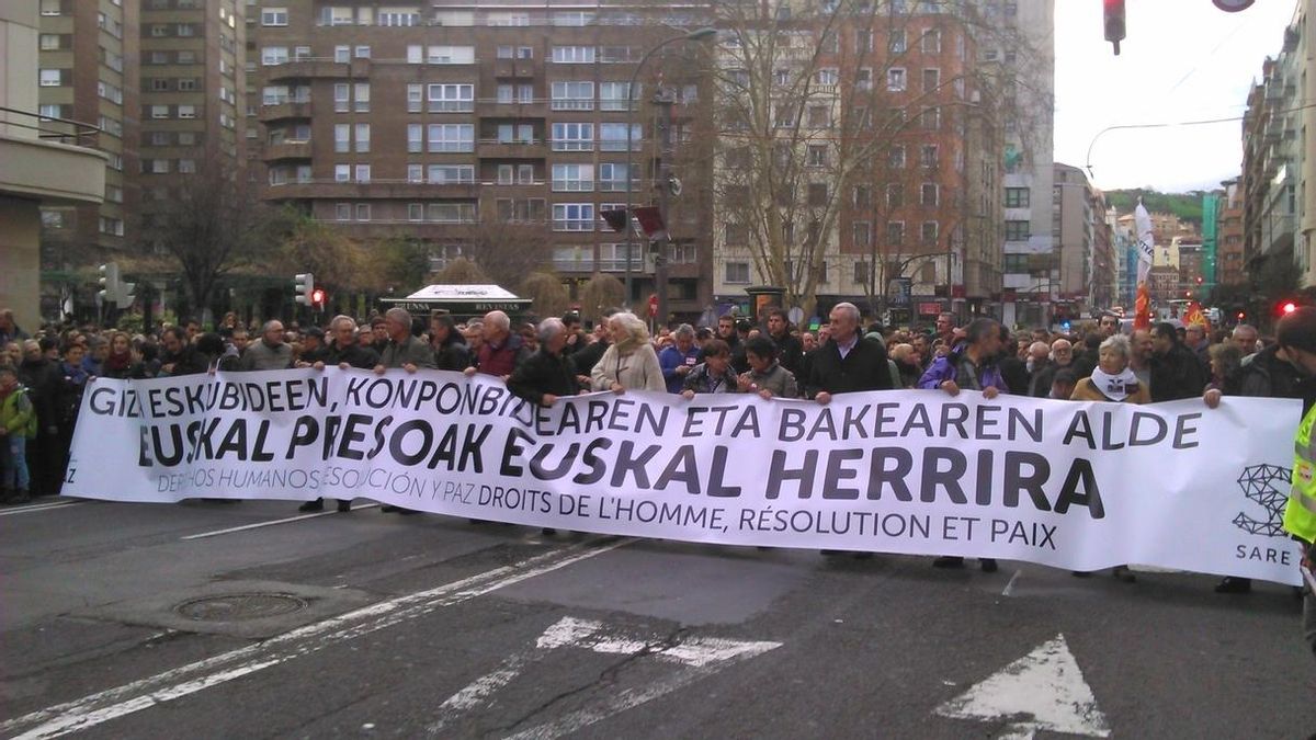 Cabeza de la manifestación en Bilbao.