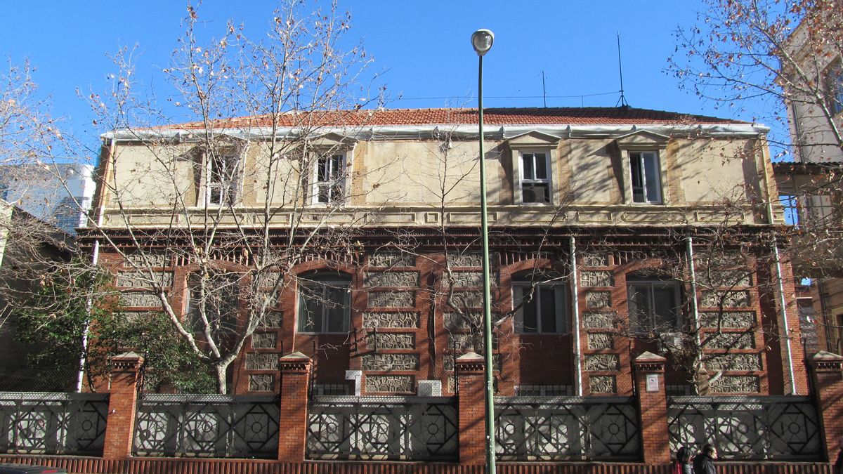 Uno de los edificios que albergaba la antigua parcela del TPA