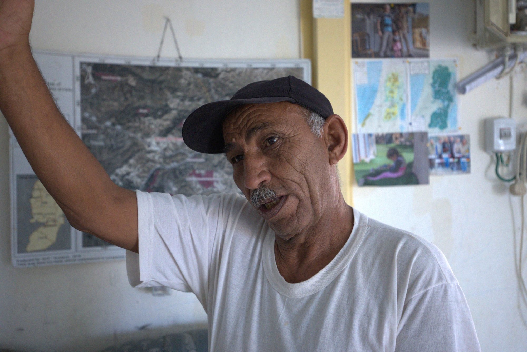 Aid Jamis, responsable de la comunidad de Jan Al Ahmar, con unos 300 residentes.