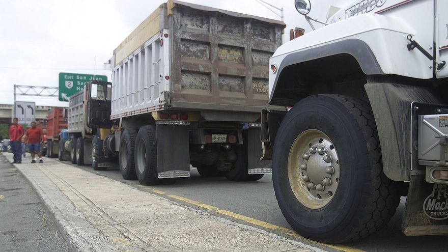 El paro de transportistas en Puerto Rico empieza a causar desabastecimiento