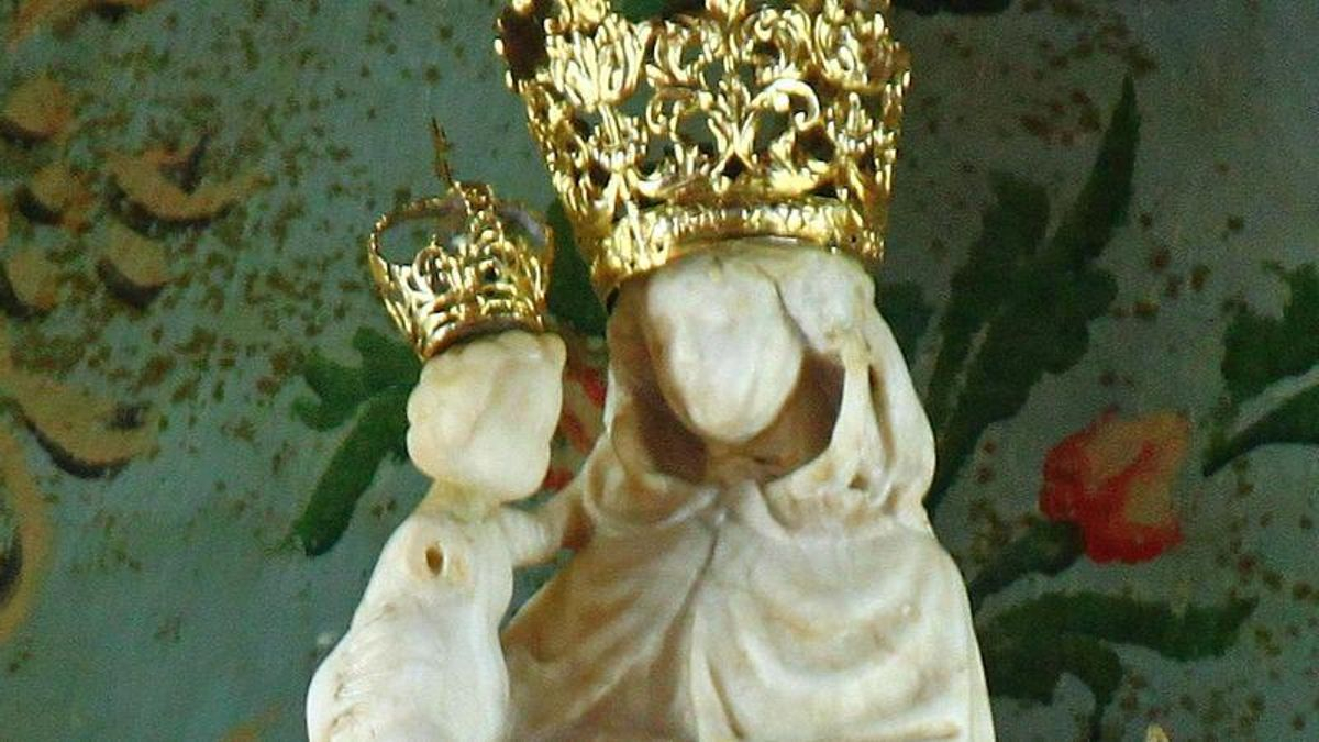 La Virgen de la Peña mide apenas 23 centímetros: la historia de la pequeña patrona de Fuerteventura