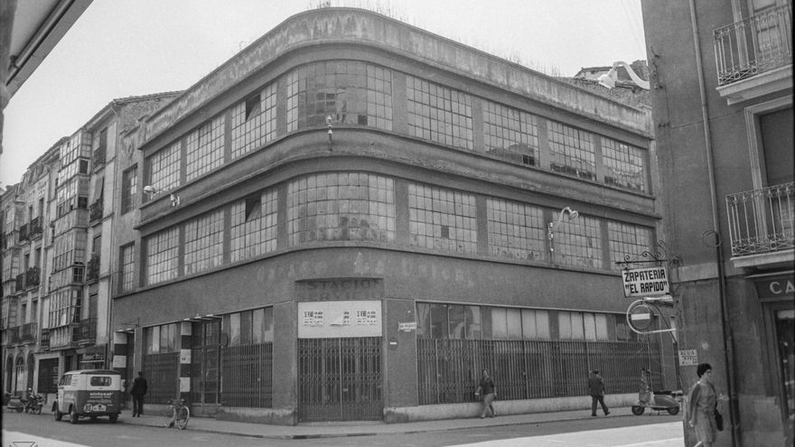 La historia de los primeros automóviles y concesionarios de Vitoria de principios del siglo XX