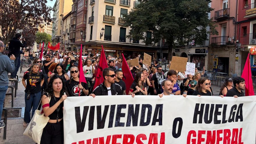 Manifestación por el derecho a la vivienda en Logroño