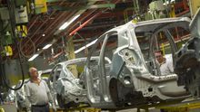 La actividad industrial se reduce en mayo pero suaviza su caída, según Markit