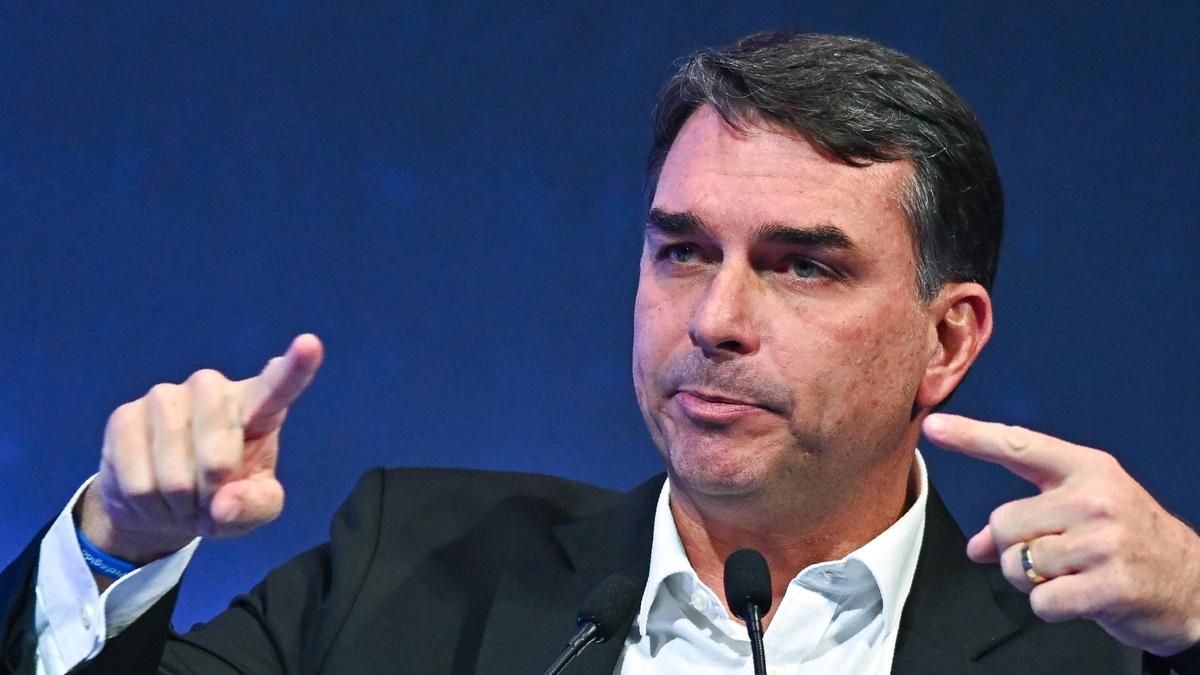 El senador y precandidato a la Presidencia de Brasil por el Partido Liberal, Flávio Bolsonaro, en una fotografía de archivo. EFE/ Andre Borges