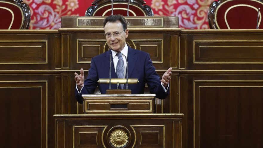 Matías Prats celebra 50 años como presentador de informativos y más de 10.000 ediciones