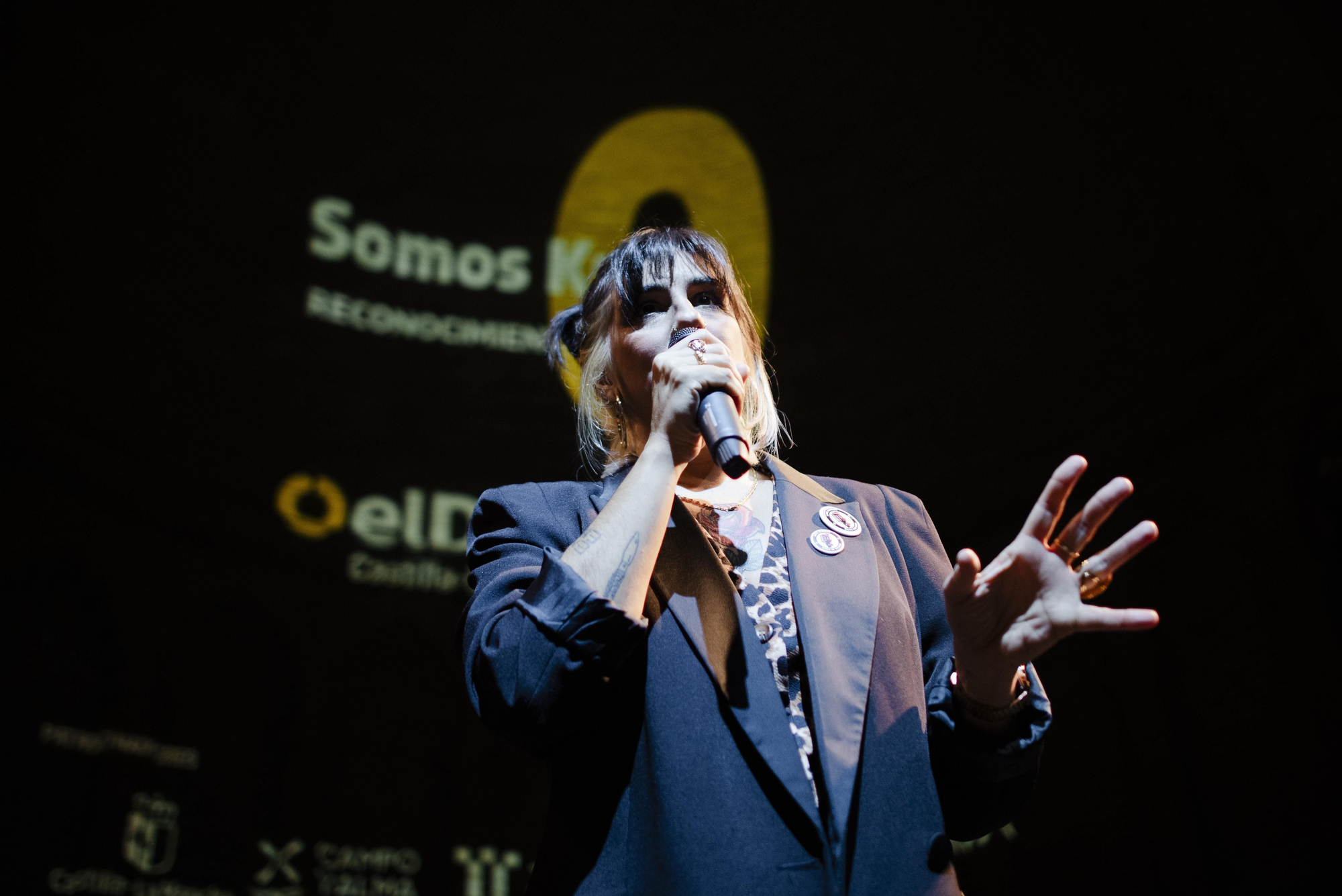 La cómica Nuria Jiménez en los Reconocimientos Somos Km.0