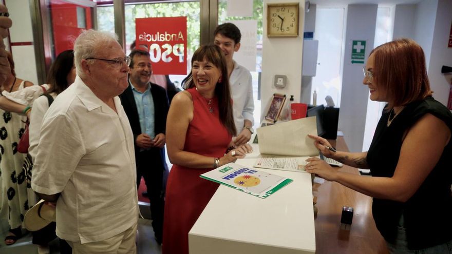 Victoria Fernández oficializa su precandidatura a las primarias del PSOE de Córdoba para las elecciones municipales