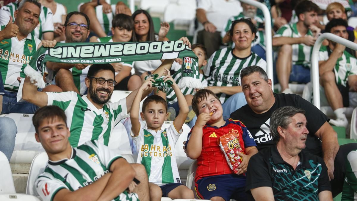 Grada Blanquiverde del Córdoba CF - UD Almería