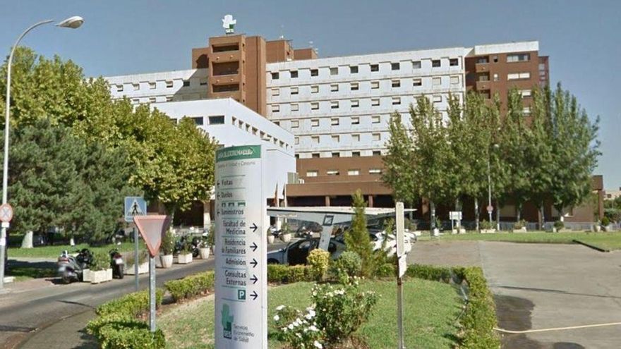 Un hombre y una mujer, hospitalizados en estado grave tras un accidente en la A-5 a la altura de Talavera la Real