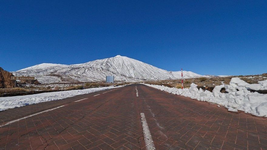 Estos son los accesos permitidos y el dispositivo especial para visitar el Teide tras la nevada