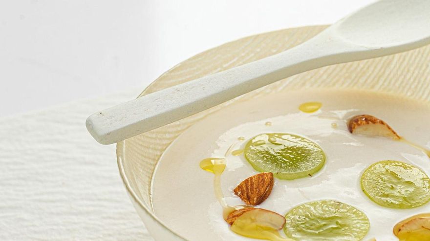 Mazamorra cordobesa: la crema fría de pan y almendras perfecta para los días de calor