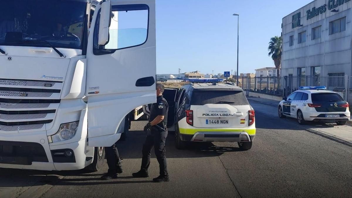 Camionero interceptado que dio positivo en el test de drogas en Puente Genil.