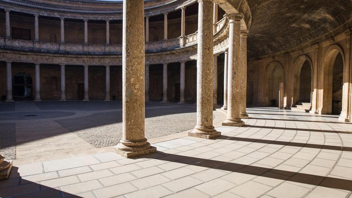 Palacio de Carlos V, en Granada.
