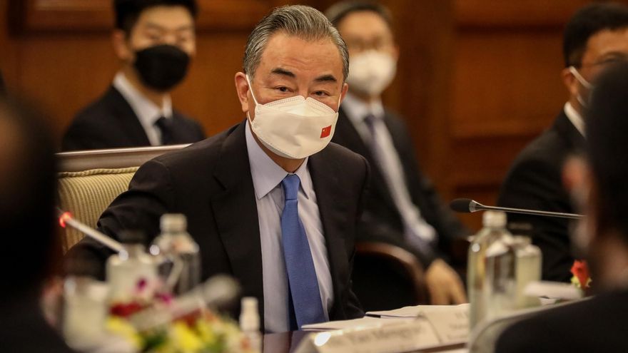 El ministro de Asuntos Exteriores de China Wang Yi, en una foto de archivo. EFE/EPA/CHAMILA KARUNARATHNE