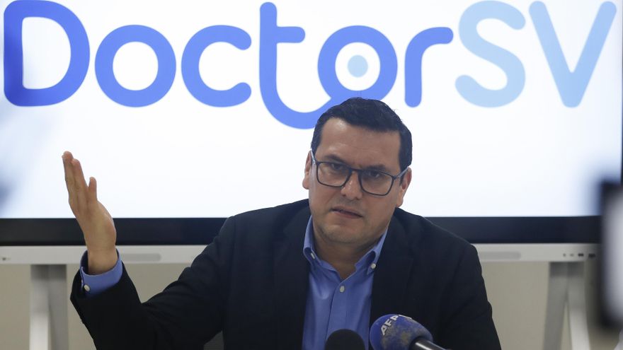 El Salvador impulsa su "inédito" proyecto de salud con una aplicación apoyada con IA