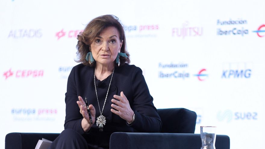 La vicepresidenta primera del Gobierno y ministra de la Presidencia, Relaciones con las Cortes y Memoria Democrática, Carmen Calvo, interviene en un Desayuno Informativo de Europa Press, a 8 de julio de 2021, en Madrid, (España).
