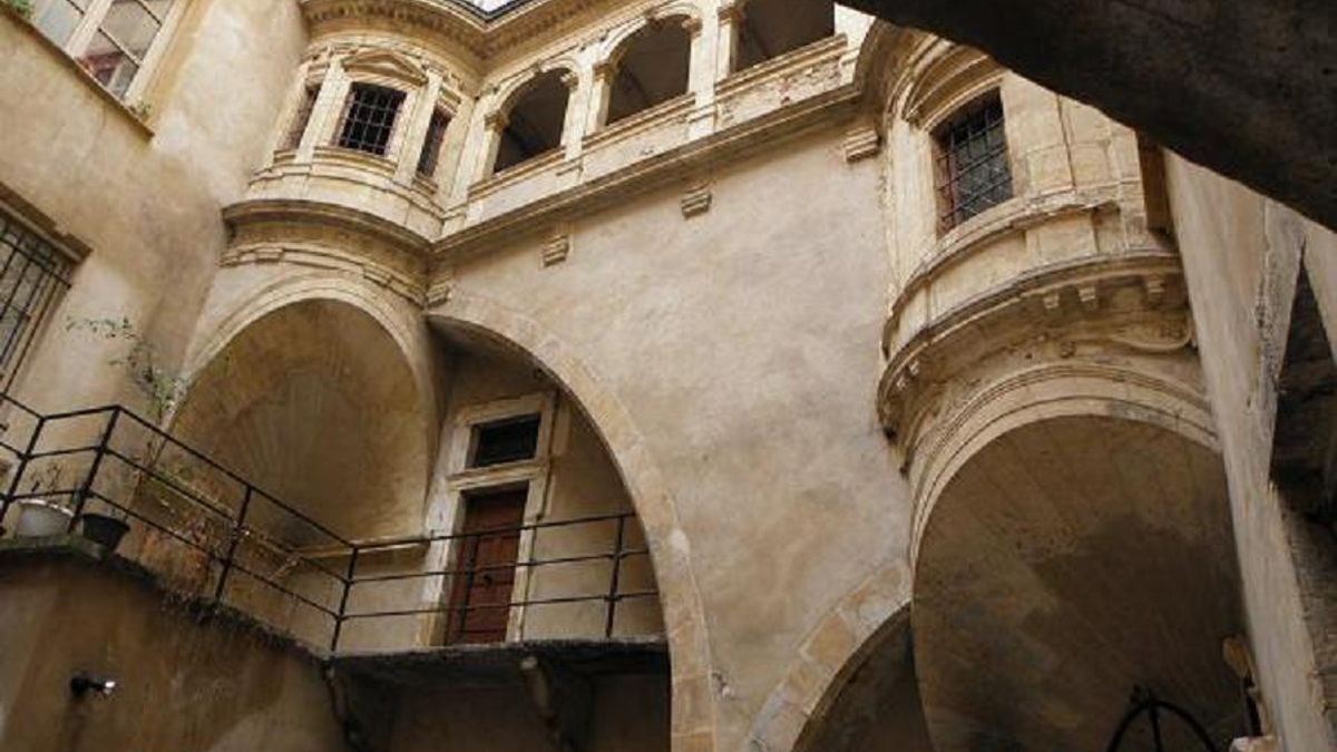 La ciudad europea que esconde 500 pasadizos secretos entre patios y edificios