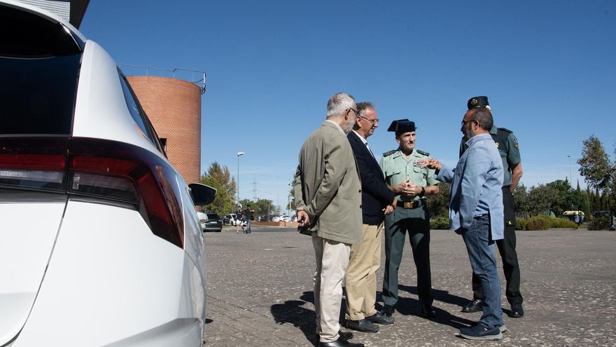 La Diputación de Cáceres cede un nuevo vehículo a la Guardia Civil contra la violencia de género
