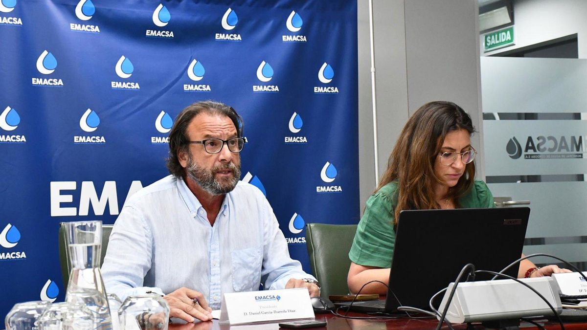 Emacsa y Sadeco firman un convenio para suministrar agua al vertedero y la fábrica de Cunext