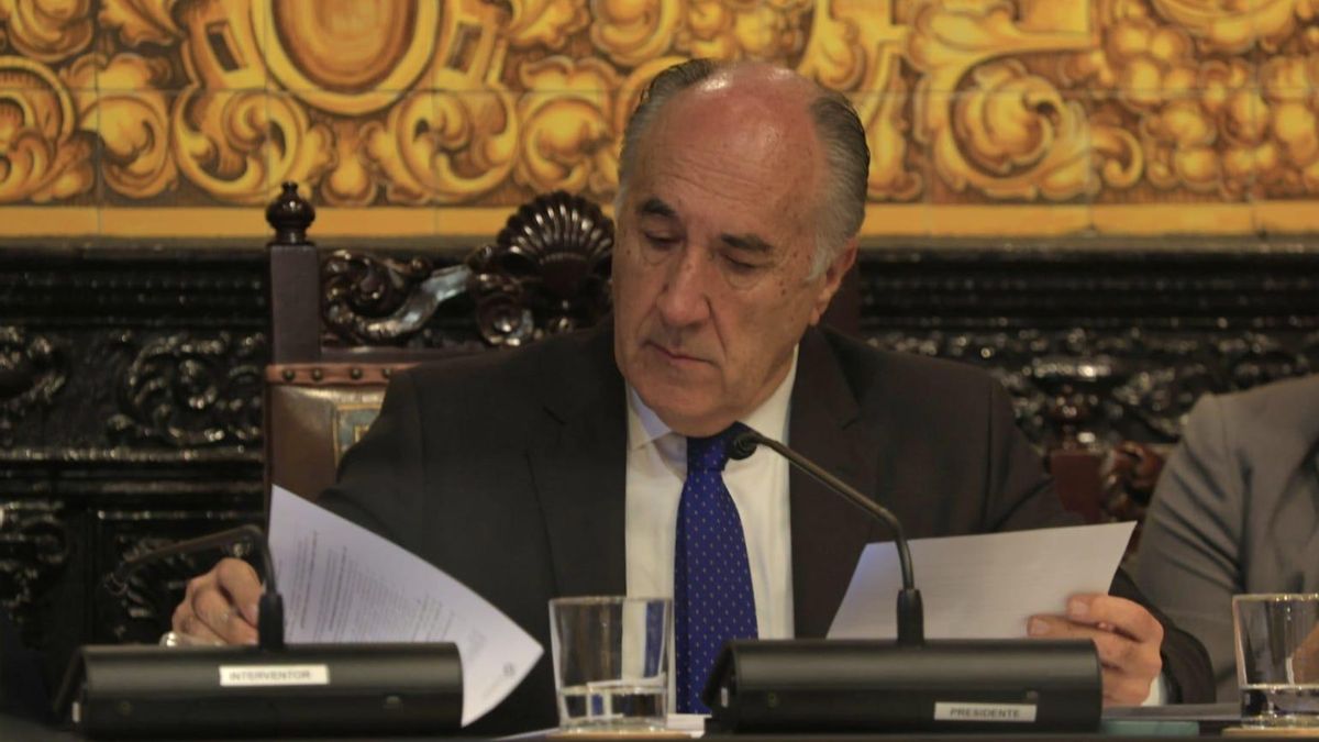 El alcalde de Algeciras se querella contra Rocío Arrabal (PSOE) por injurias y calumnias tras las denuncias de abusos