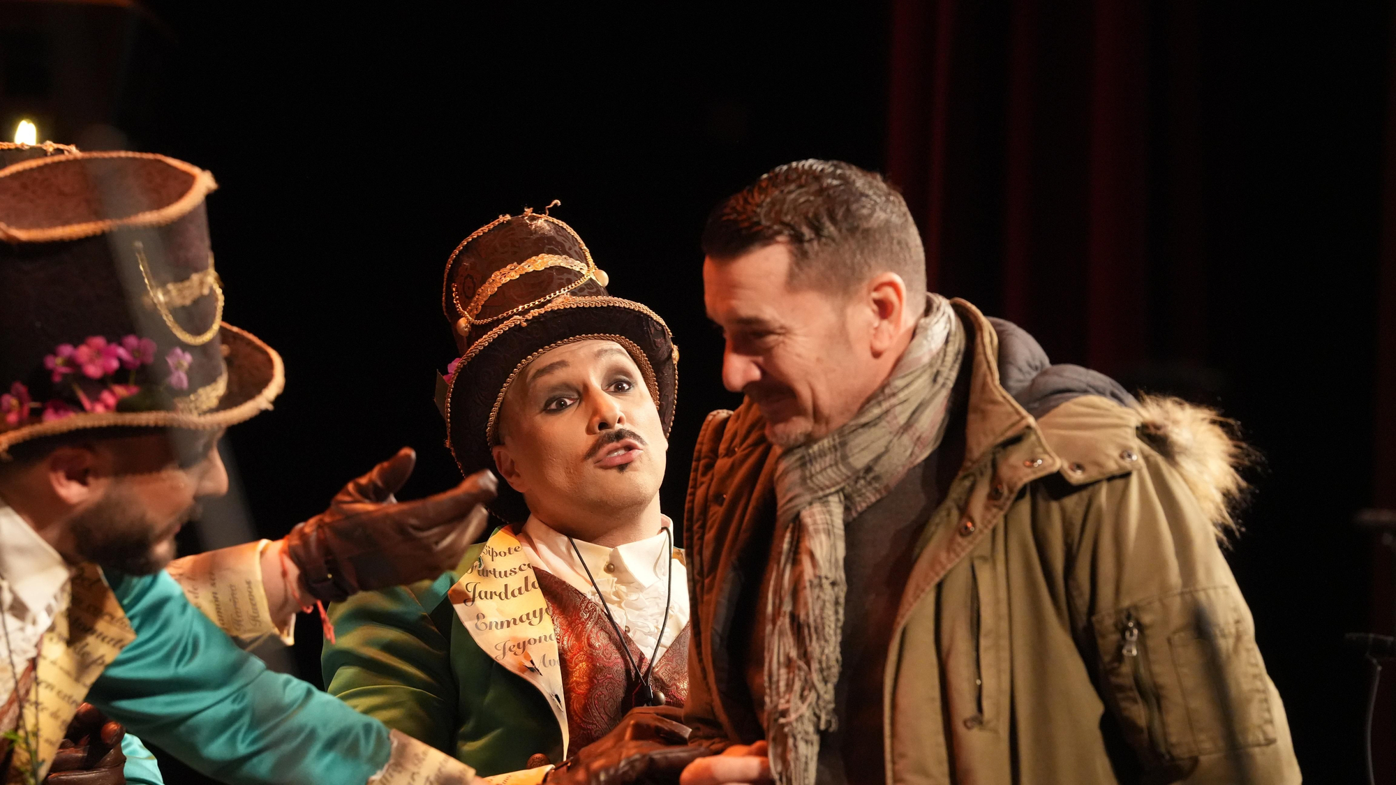 Comparsa 'Los bienvestíos'