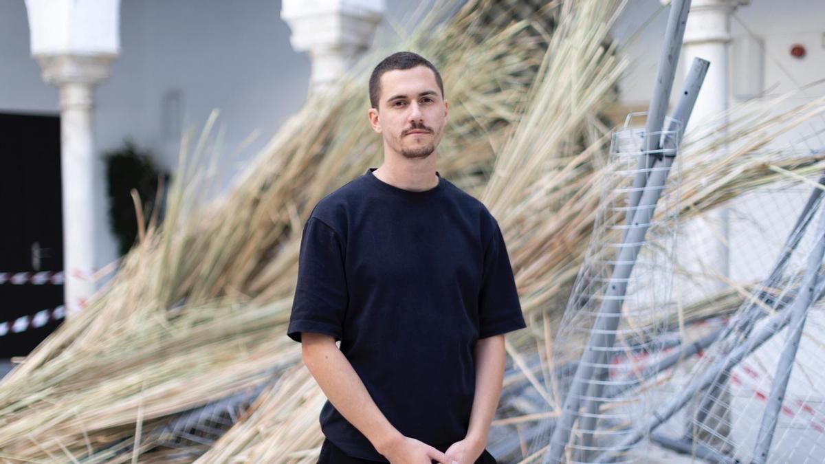 Noé Lebreton del estudio Mas Rasa en su instalación de Orive
