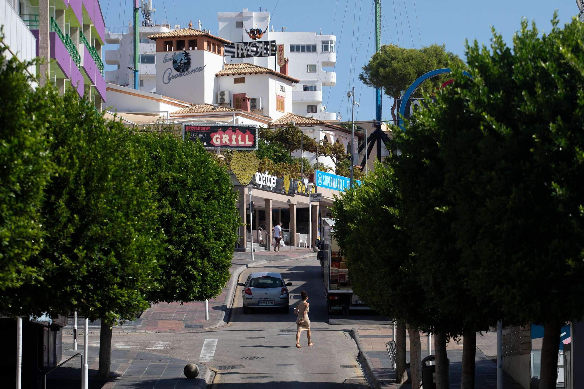 Imagen de Punta Ballena, en Magaluf, a plena luz del día