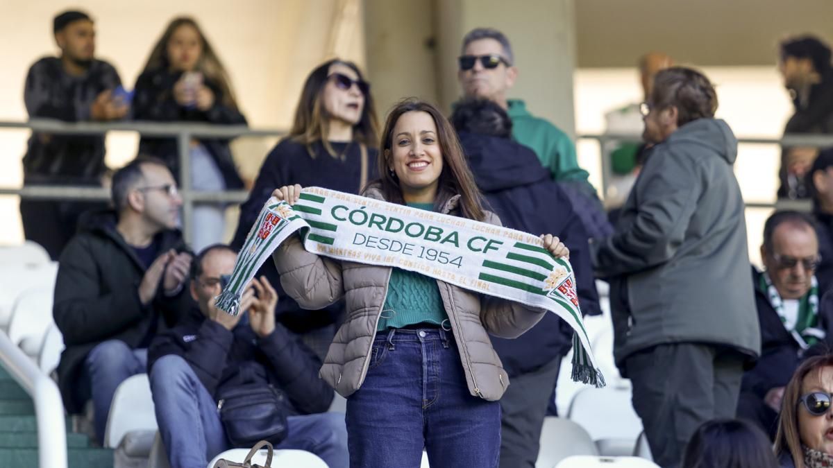 Grada Blanquiverde del Córdoba CF - CD Leganés