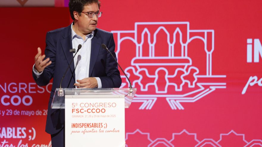 El ministro para la Transformación Digital y de la Función Pública, Óscar López durante su intervención en la clausura de V Congreso de la Federación de Servicios a la Ciudadanía