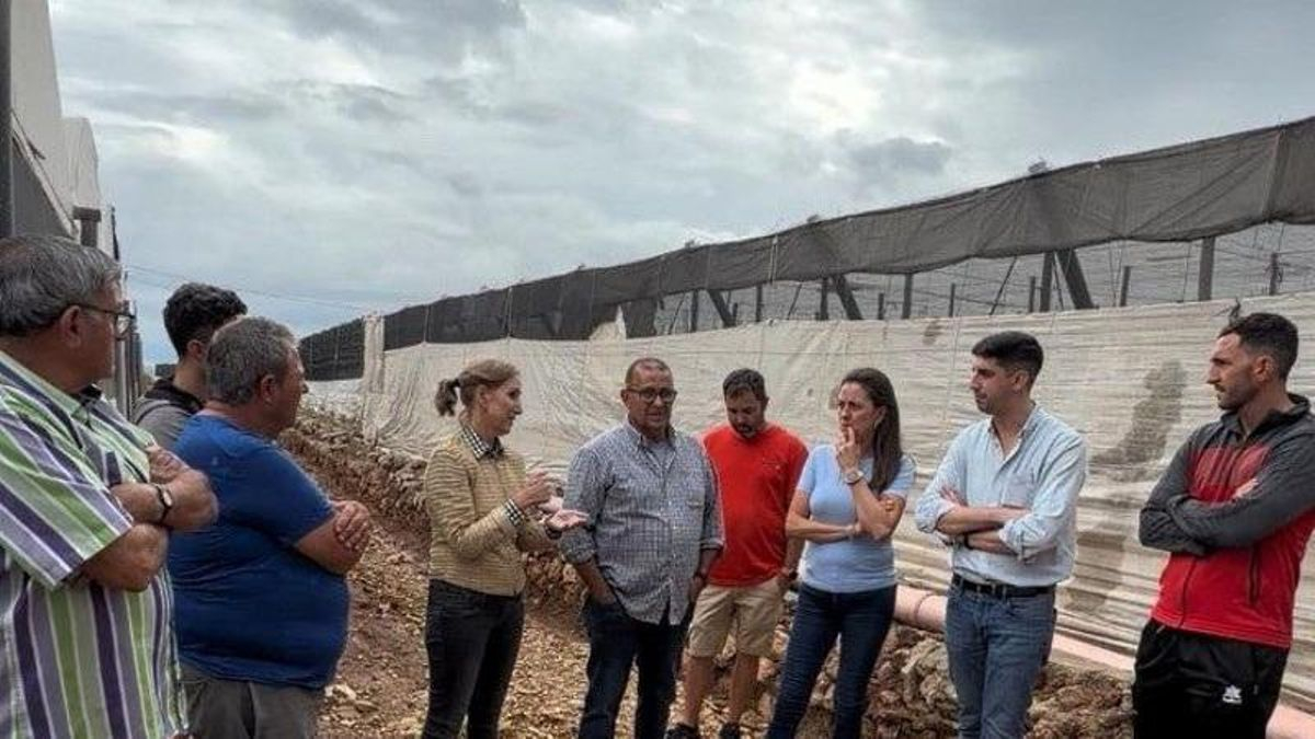 Visita a una zona de invernaderos afectada por las lluvias de la dana Adam en El Ejido (Almería).