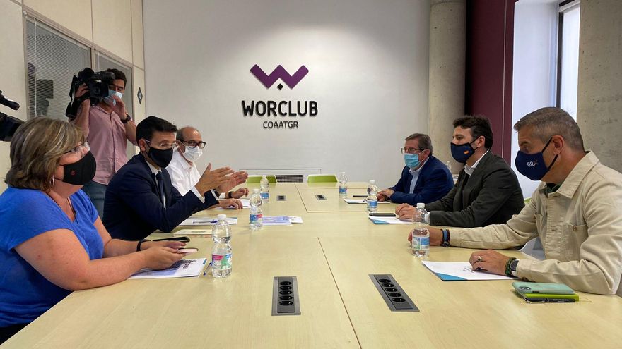 PSOE y PP se reúnen sin llegar a un acuerdo para desbloquear la crisis del Ayuntamiento de Granada