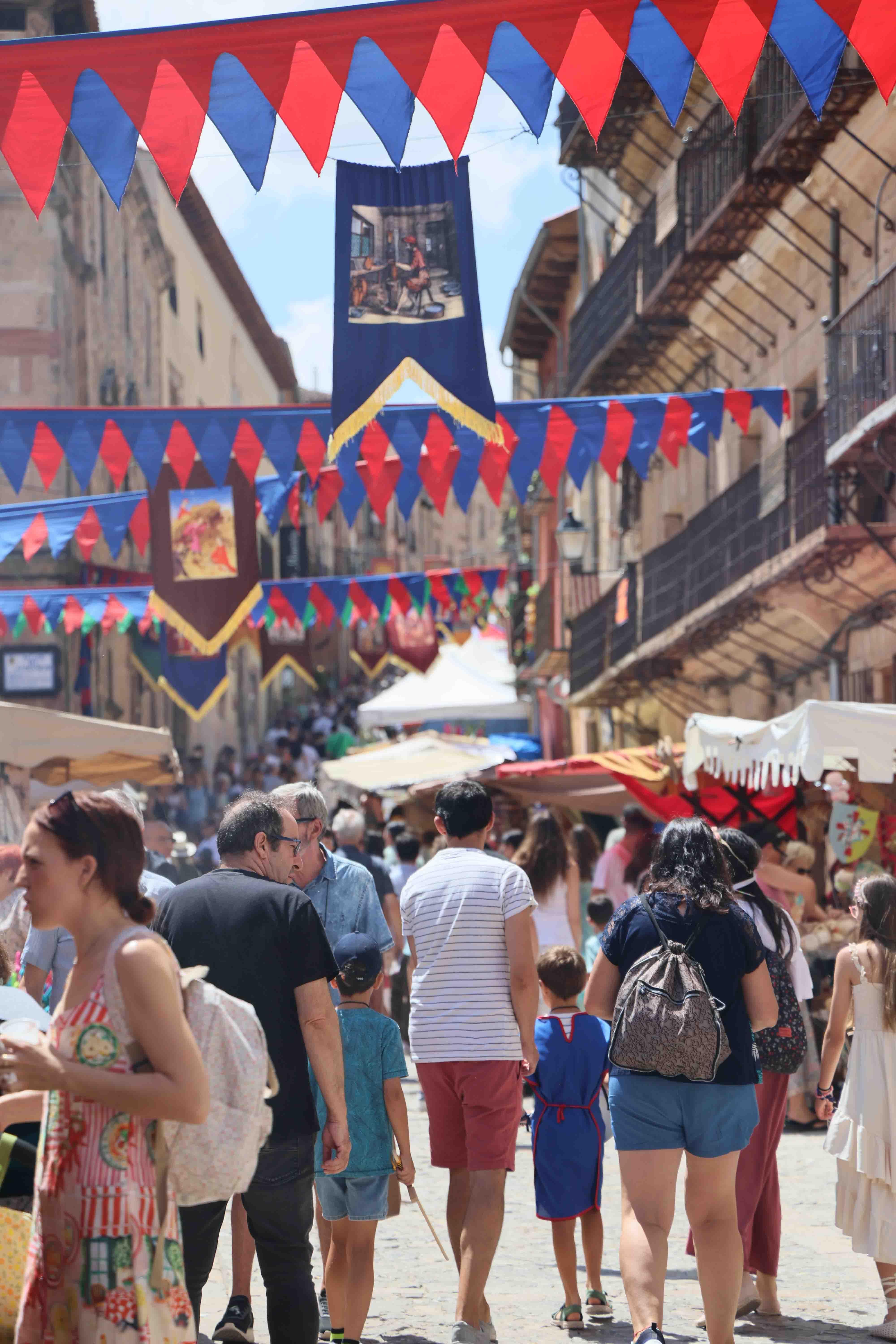 Una de las calles de Sigüenza durante sus jornadas medievales
