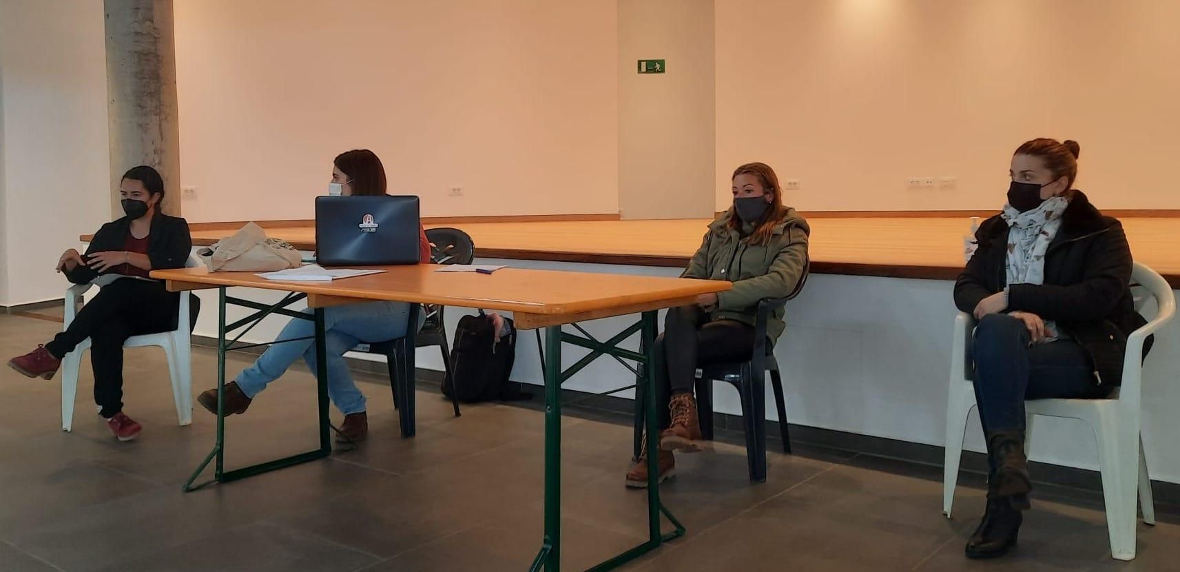 Patricia Perdomo (i), Marta Reyes (secretaria), Yajaira Barreto (tesorera) y Lorena Pérez (vicepresidenta).