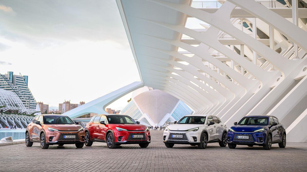 El LBX, en cuatro de los nueve colores exteriores en que está disponible.