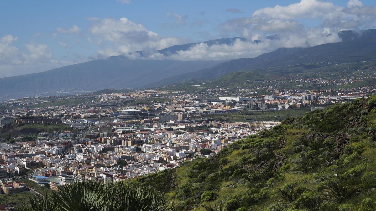 Therese deja nieve y vientos de hasta 200 kilómetros por hora en el Teide y cerca de 200 incidencias en Tenerife