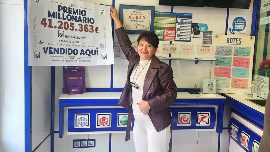 "Una locura" de alegría en el despacho que ha dado los 41,2 millones del Euromillones en Puente Genil