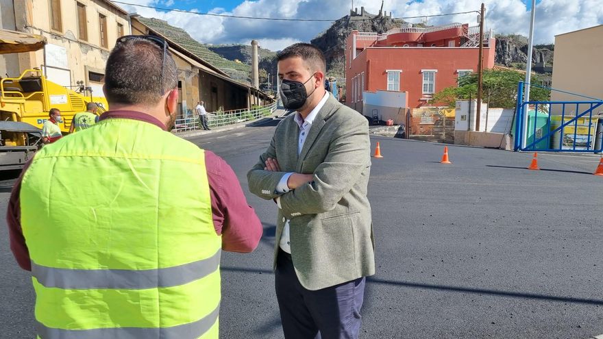 Arranca el asfaltado de la carretera entre el Puerto de Tazacorte y Argual