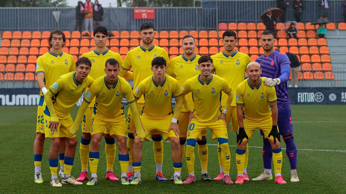 Las Palmas Atlético deja escapar dos ventajas en casa del líder
