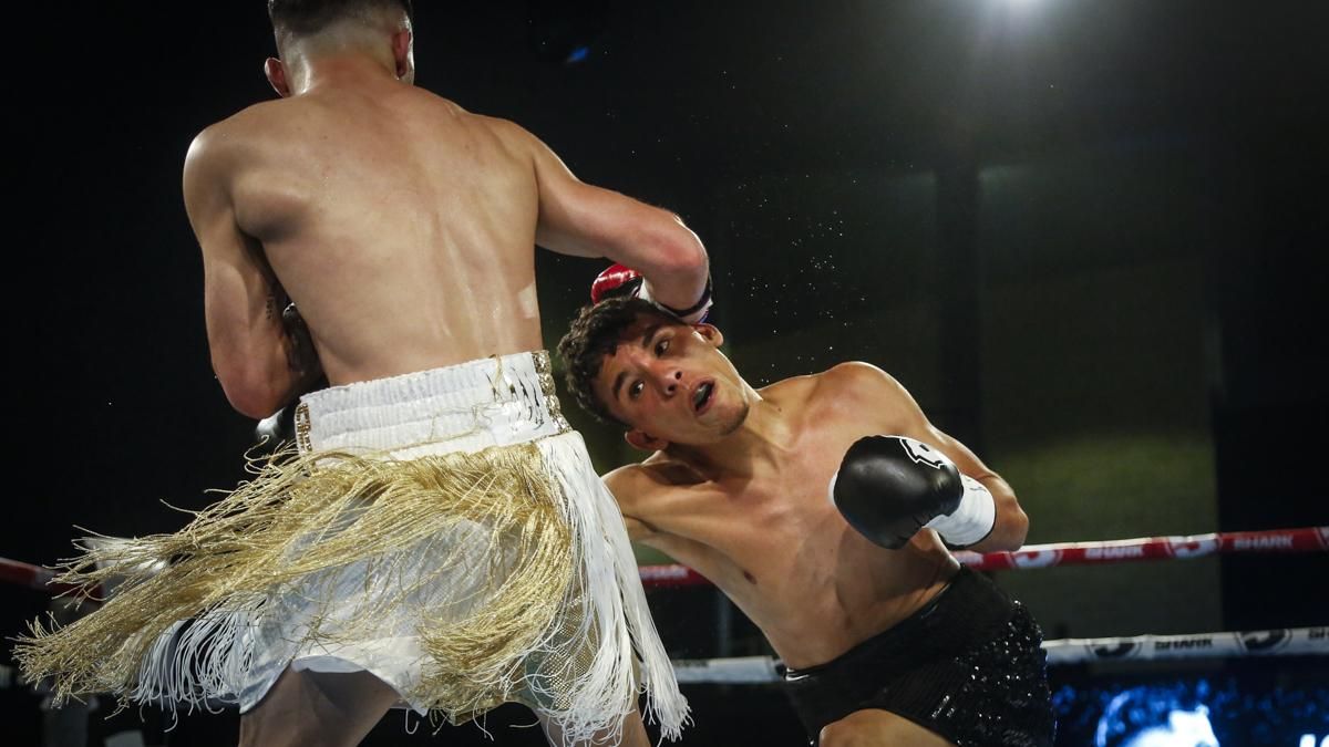 Combate de Rafa Lozano Jr. por el cinturón Iberoamericano