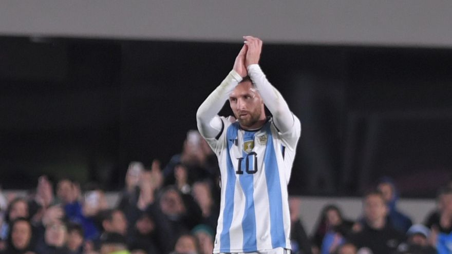 Messi le pidió el cambio a Scaloni y le harán estudios para ver si puede ir a Bolivia