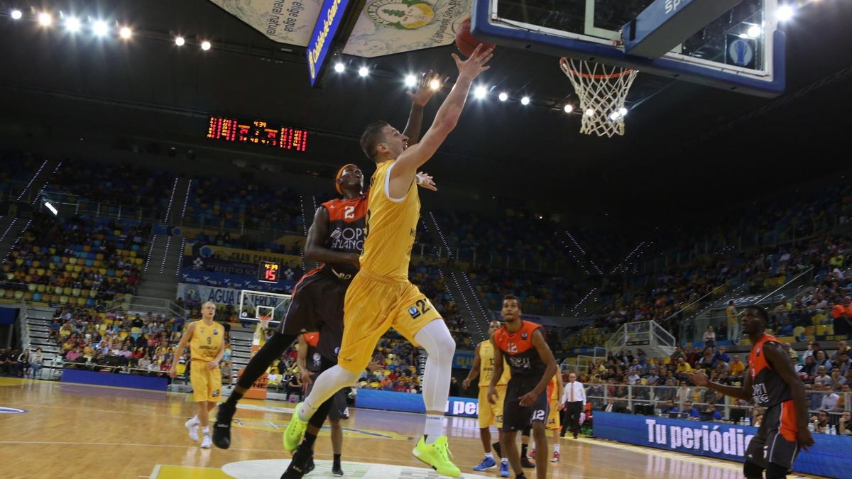 Fotogalería: Imágenes del encuentro de la sexta jornada de la Eurocup entre el Herbalife Gran Canaria y el Le Mans Sarthe Basket.