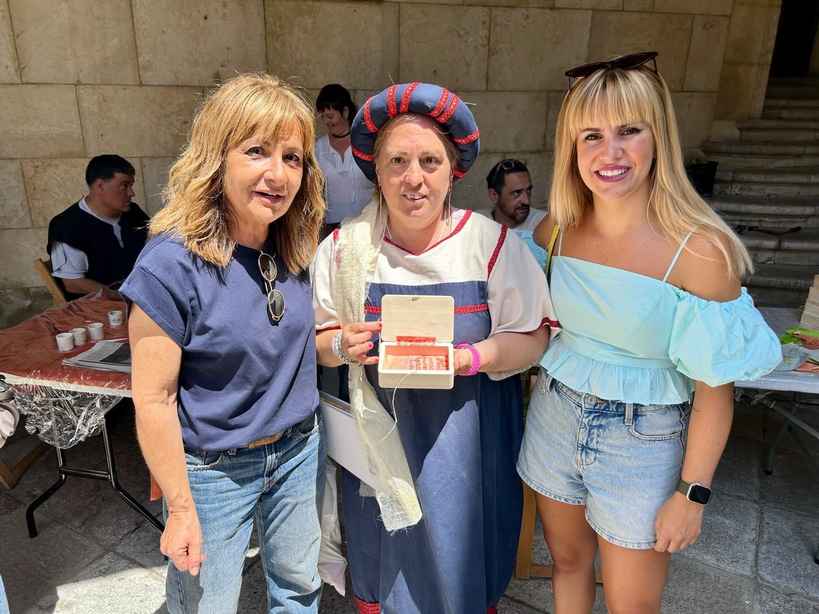 Feria Medieval de los Centros Sociales de la Diputación en el Palacio de los Guzmanes