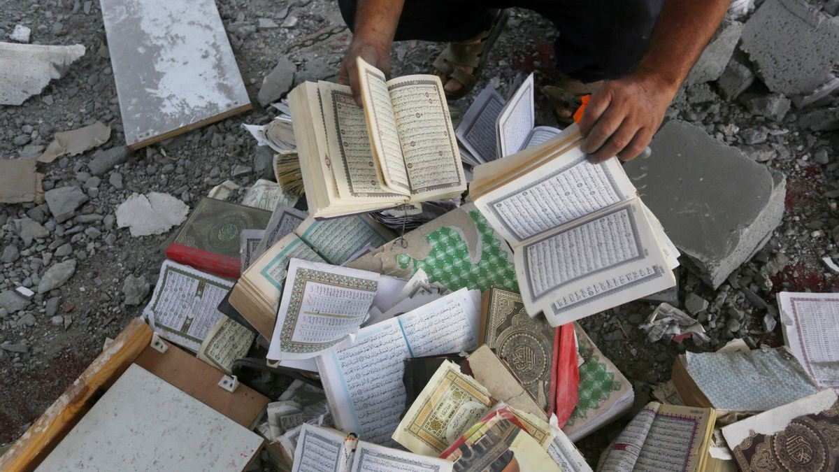 En mitad del infierno en Gaza, los libros han sostenido la esperanza de Fathi