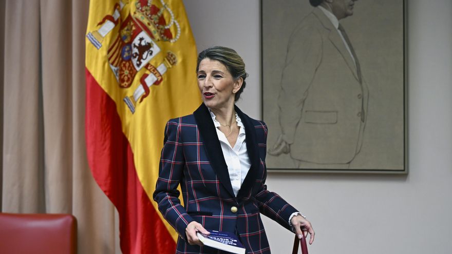 Yolanda Díaz comparece en la Comisión de Trabajo para abordar las medidas para la modernización del sistema productivo español, especialmente referidas a la pequeña y mediana empresa, entre otros asuntos.